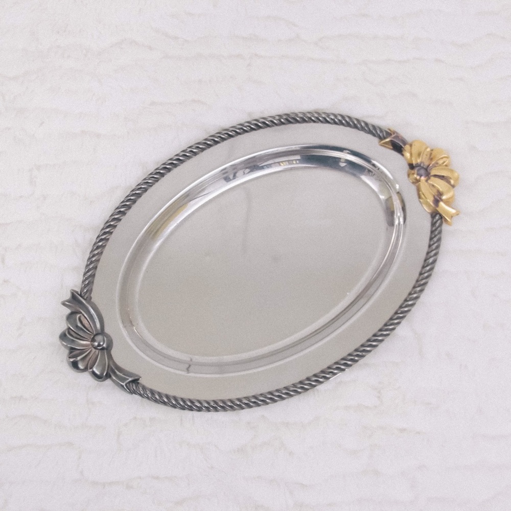 Oneida Stainless Steel Bow Platter